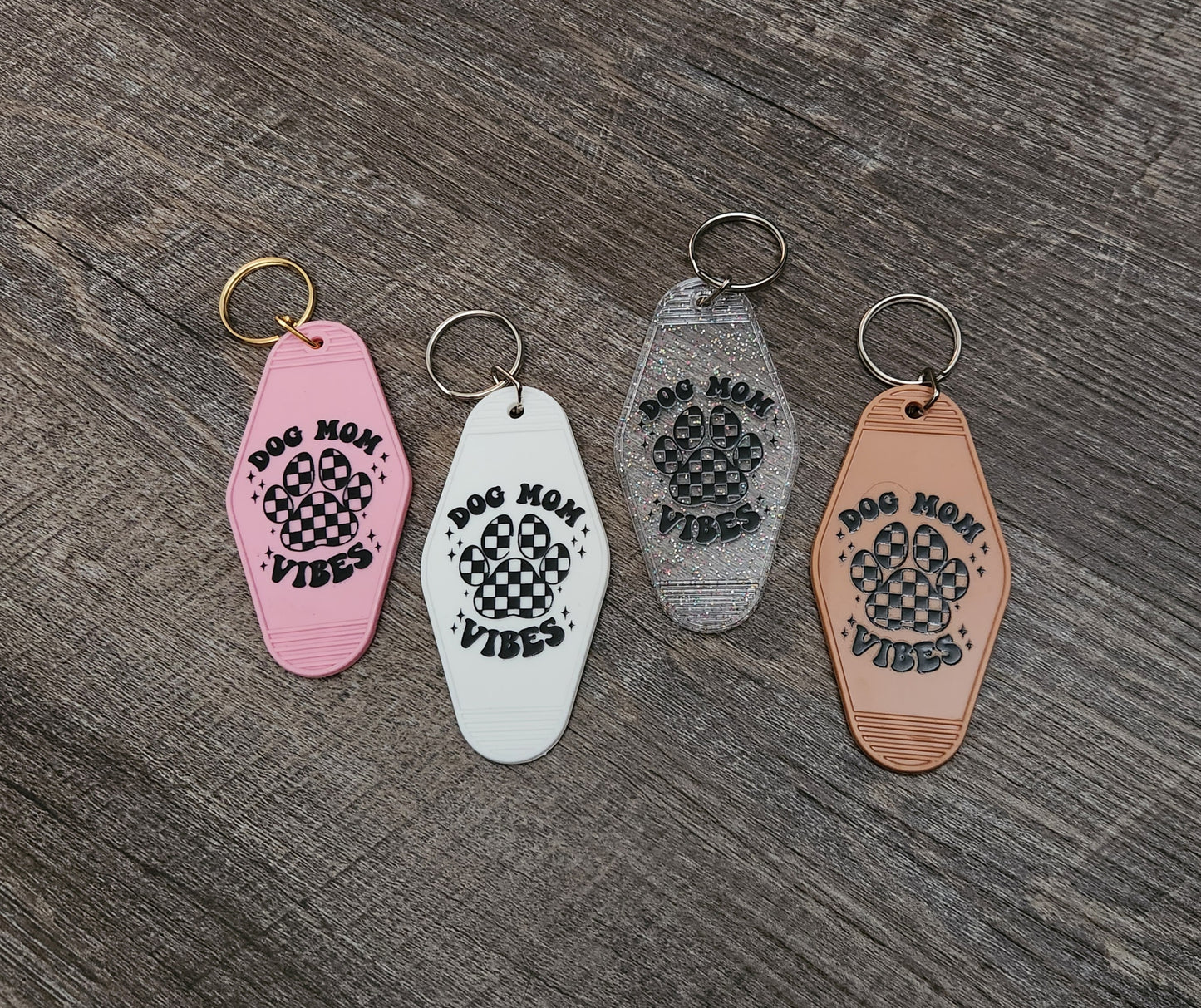 Dog Mom Vibes - Keychain